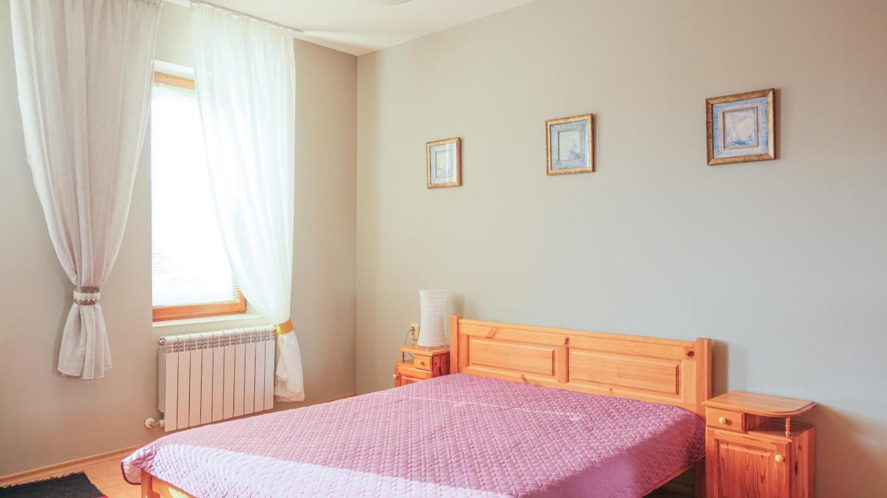The Sunny Guest House Of Veliko Tarnovo-Amazing View, Top Location Eksteriør billede