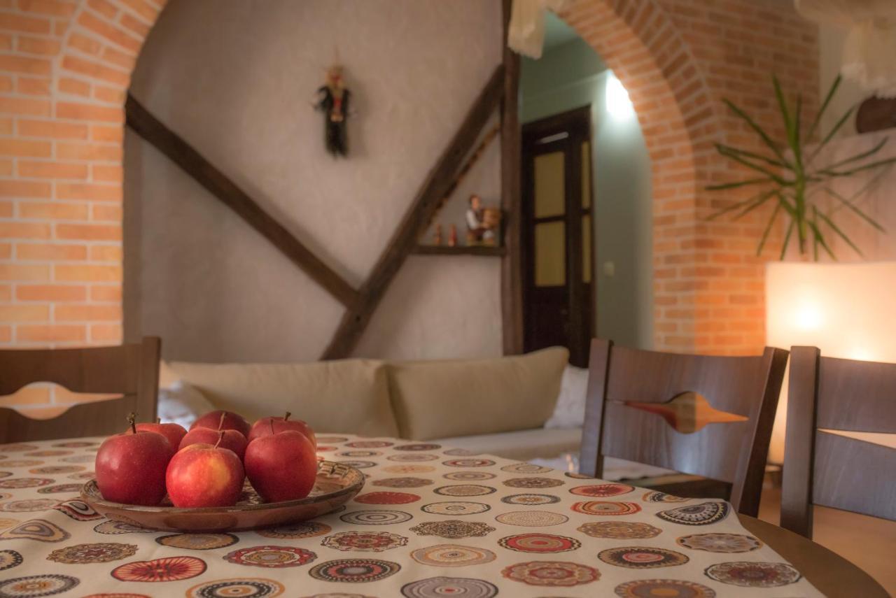 The Sunny Guest House Of Veliko Tarnovo-Amazing View, Top Location Eksteriør billede