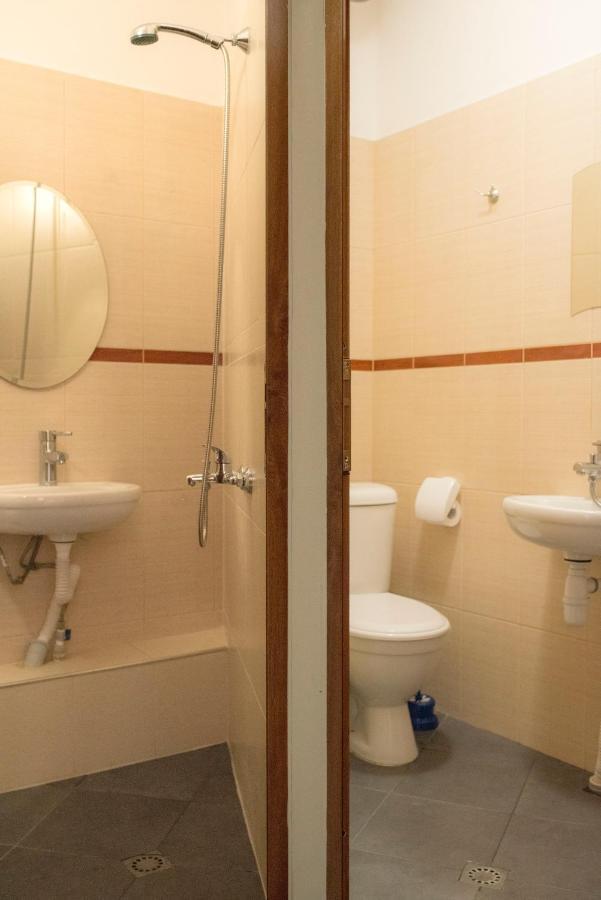 The Sunny Guest House Of Veliko Tarnovo-Amazing View, Top Location Eksteriør billede